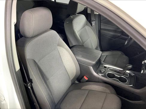 Used 2020 Chevrolet Traverse LT FWD image 7