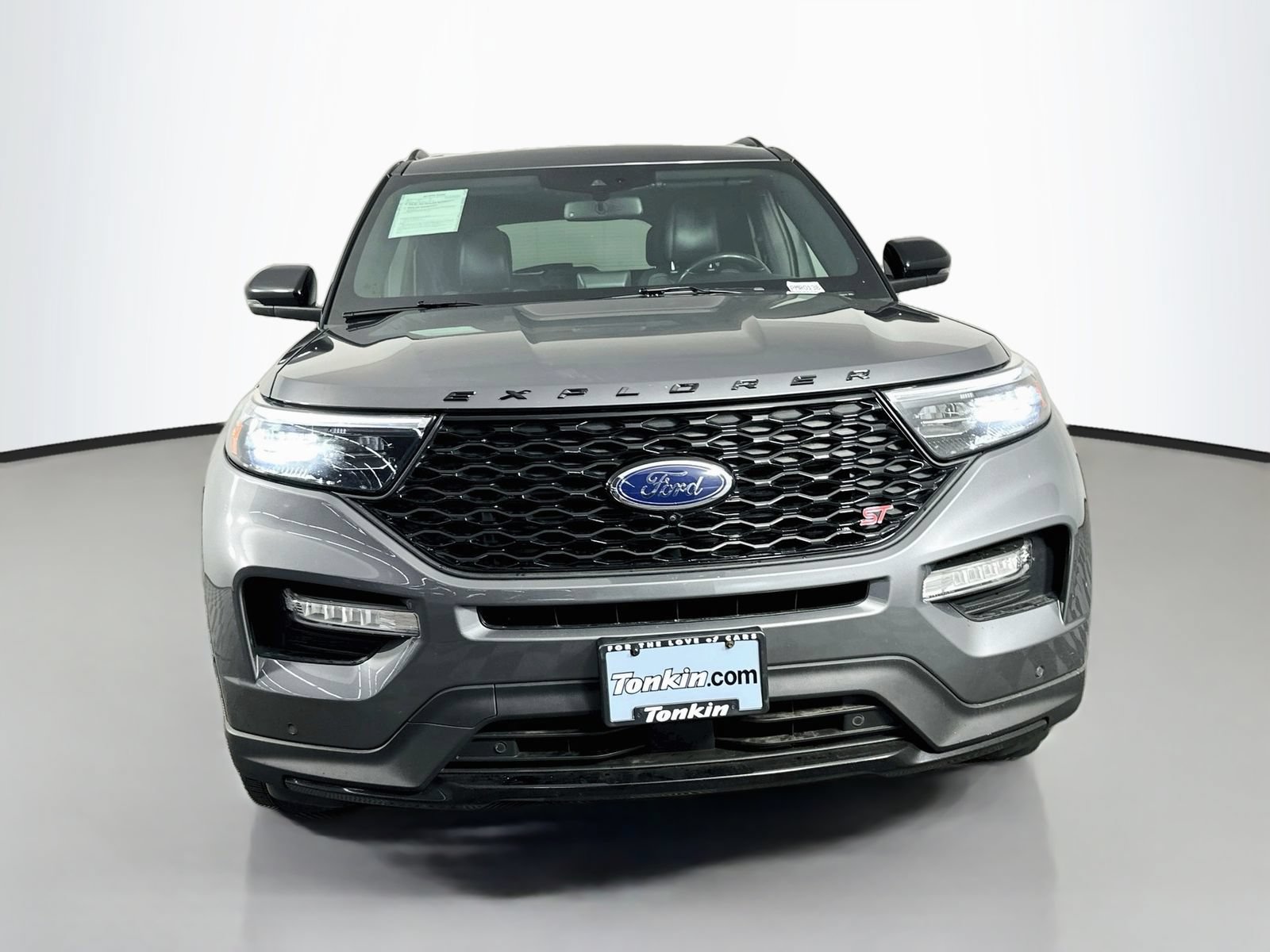 Used 2021 Ford Explorer ST w/ Equipment Group 401A AWD/4WD image 2