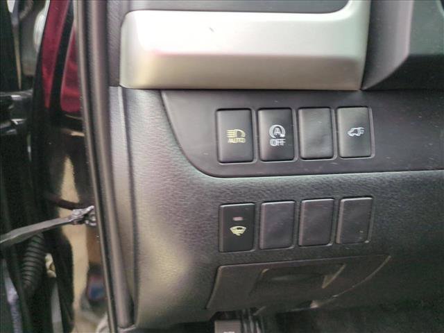 Used 2019 Toyota Highlander XLE AWD/4WD image 13
