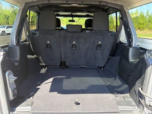 Used 2020 Jeep Wrangler Unlimited Sport S image 27