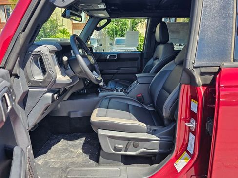New 2026 Ford Bronco Outer Banks w/ Sasquatch Package AWD/4WD image 15
