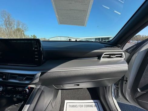 Used 2022 Kia K5 GT-Line FWD image 16