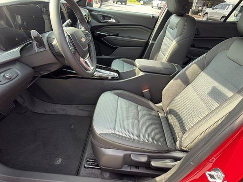 New 2026 Chevrolet Trax LT w/ Driver Confidence Package FWD image 15