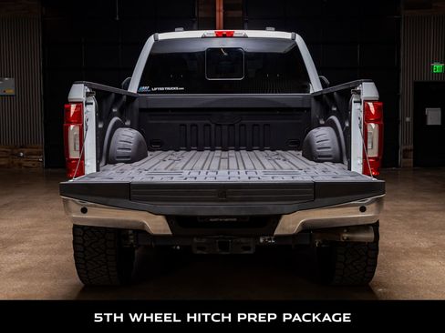 Used 2021 Ford F250 Lariat w/ Lariat Ultimate Package image 9