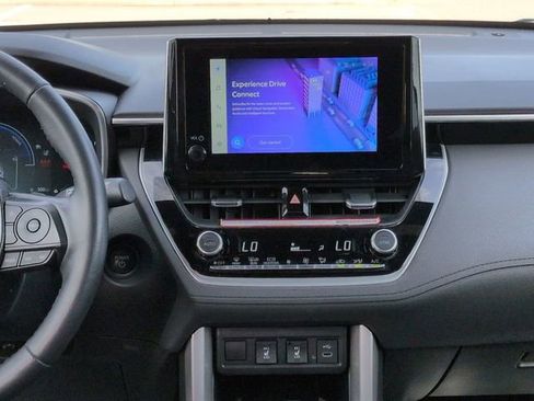 Used 2024 Toyota Corolla Cross AWD Hybrid w/ Convenience Package image 18