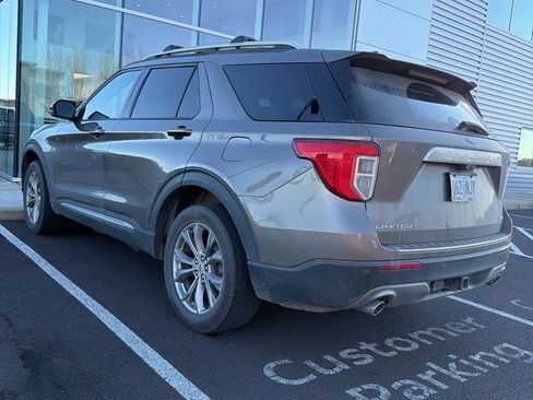 Used 2021 Ford Explorer Limited w/ Equipment Group 301A image 2