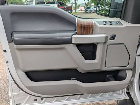 Used 2016 Ford F150 Lariat AWD/4WD image 35