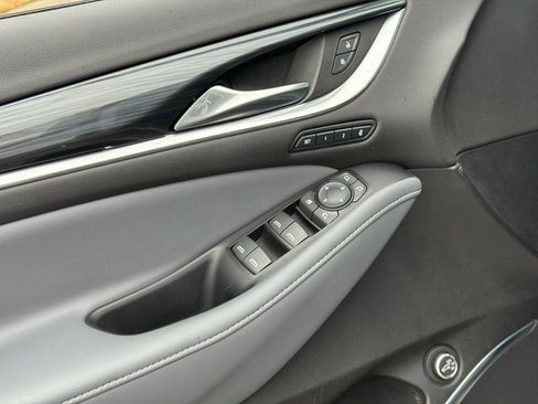 Used 2019 Buick Enclave Premium w/ Experience Buick Package image 22