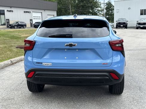 Used 2024 Chevrolet Trax RS w/ Driver Confidence Package FWD image 9