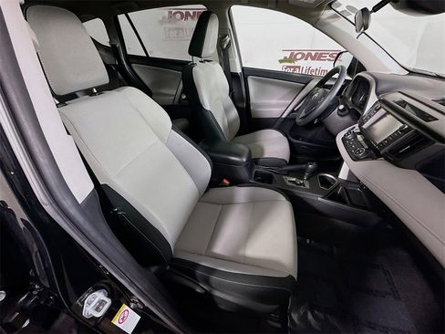 Certified 2017 Toyota RAV4 XLE image 31