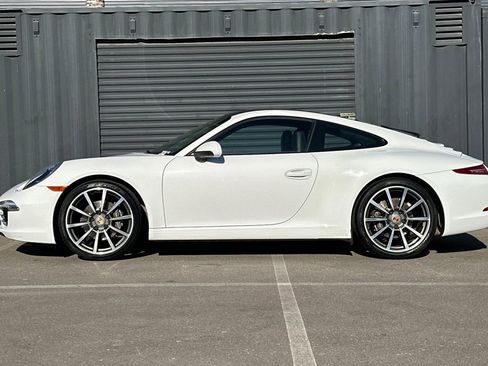 Used 2014 Porsche 911 Carrera image 2