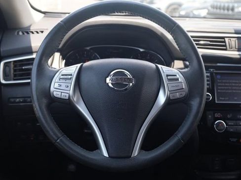 Used 2016 Nissan Rogue SL w/ SL Premium Package AWD/4WD image 7