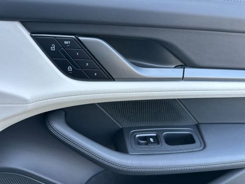 New 2026 Porsche Taycan 4S AWD/4WD image 18