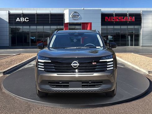 New 2026 Nissan Kicks SR w/ SR Premium Package FWD image 2