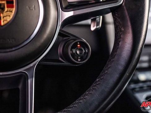 Used 2019 Porsche 911 Carrera 4S image 29