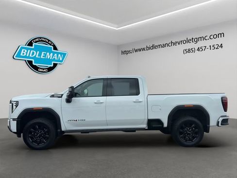 Used 2024 GMC Sierra 2500 AT4 w/ AT4 Premium Plus Package AWD/4WD image 4