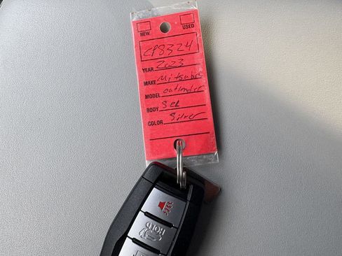 Used 2023 Mitsubishi Outlander SEL image 30