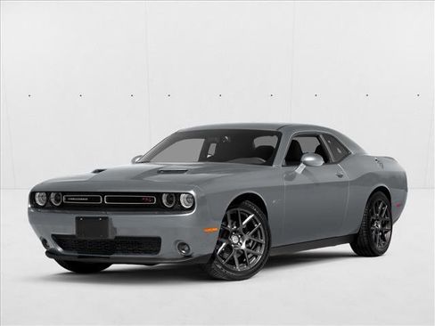 Used 2016 Dodge Challenger R/T Plus RWD image 1