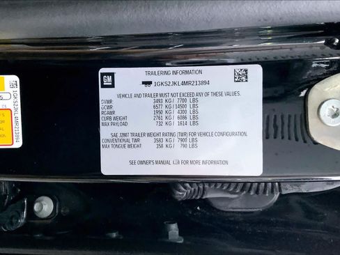 Used 2021 GMC Yukon XL Denali w/ Advanced Technology Package AWD/4WD image 31