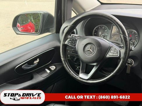 Used 2017 Mercedes-Benz Metris Passenger image 13