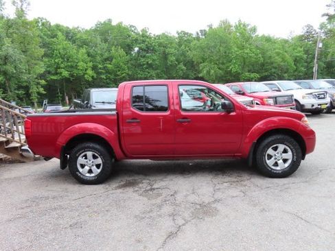 Used 2012 Nissan Frontier SV w/ SV Premium Utility Pkg AWD/4WD image 6