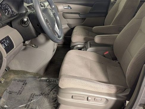 Used 2014 Honda Odyssey EX image 12