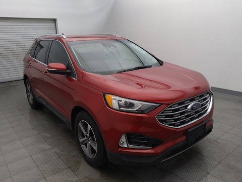 Used 2020 Ford Edge SEL w/ Convenience Package FWD image 13