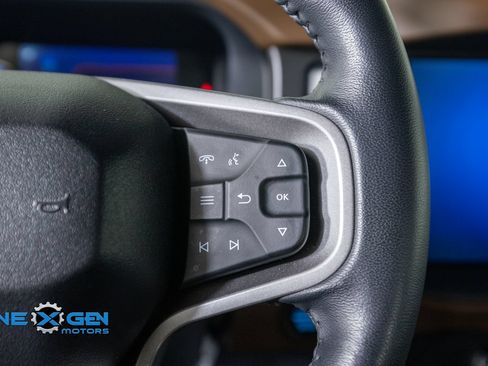 Used 2024 Ford Bronco Outer Banks AWD/4WD image 15