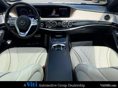 Used 2019 Mercedes-Benz S 560 4MATIC Sedan image 2