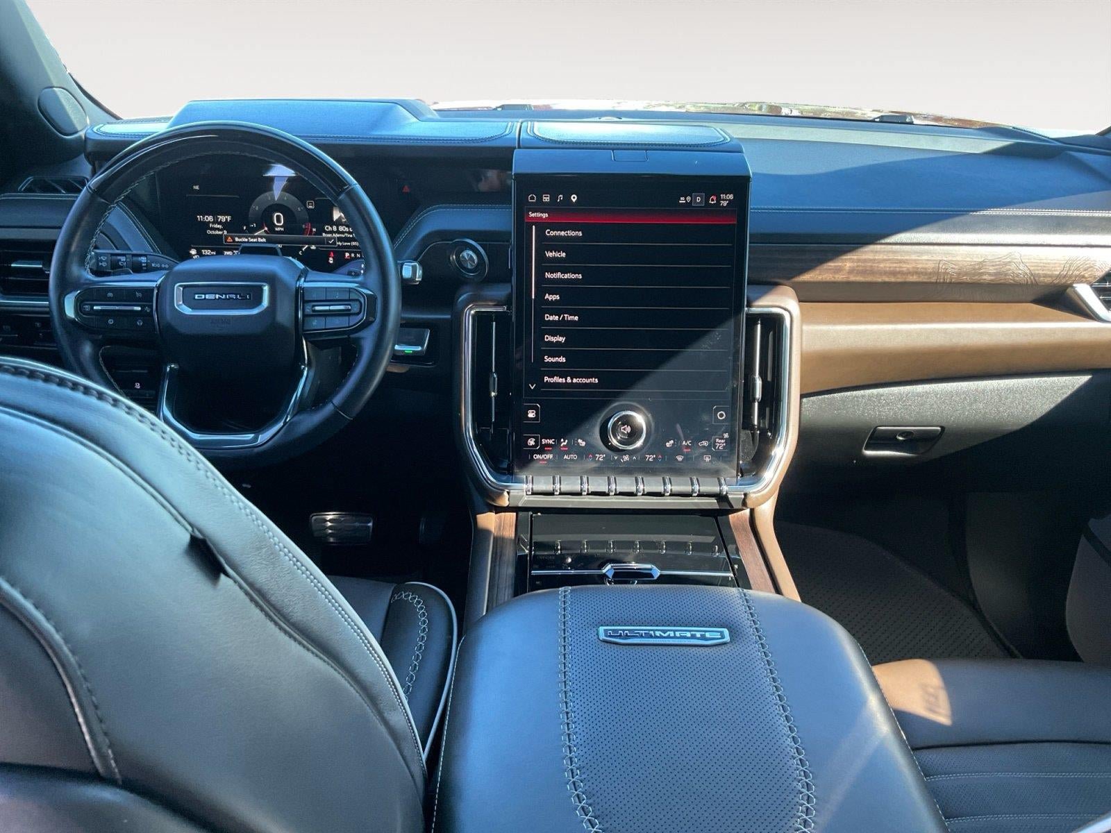 Certified 2025 GMC Yukon Denali Ultimate AWD/4WD image 10