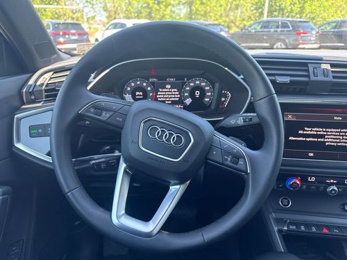 Certified 2025 Audi Q3 2.0T Premium w/ Convenience Package AWD/4WD image 40