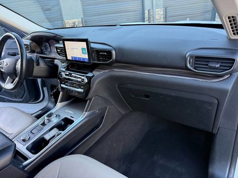 Used 2021 Ford Explorer Limited w/ Equipment Group 301A image 14