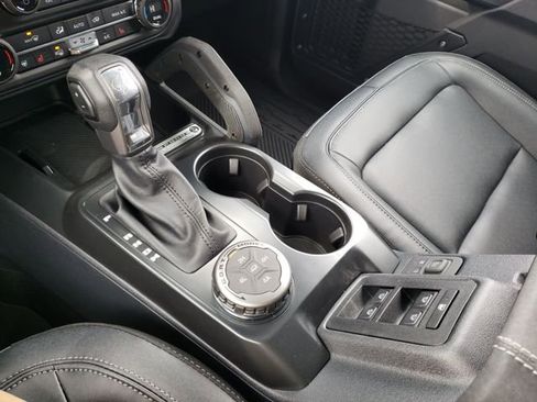 New 2026 Ford Bronco Badlands image 24