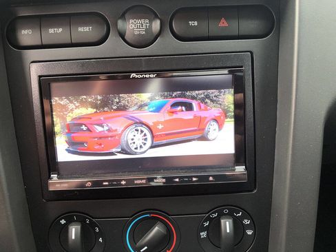 Used 2007 Ford Mustang Shelby GT500 RWD image 17