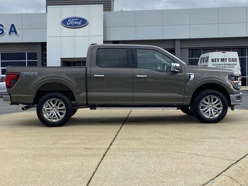 New 2026 Ford F150 XLT w/ Equipment Group 302A MID AWD/4WD image 3