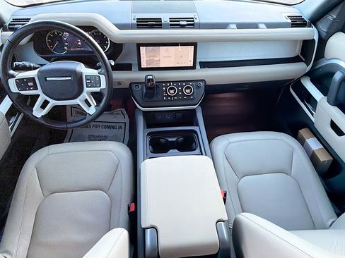 Used 2023 Land Rover Defender 110 SE image 15