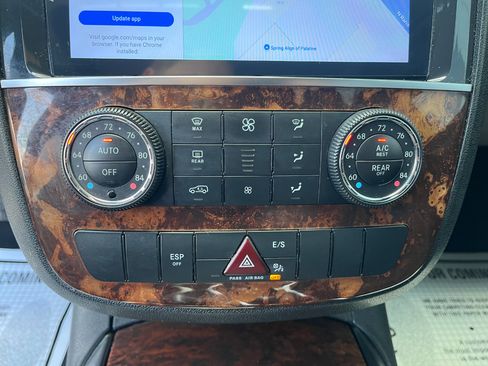 Used 2011 Mercedes-Benz R 350 BlueTEC 4MATIC image 28