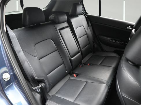 Used 2018 Kia Sportage EX w/ EX Premium Package FWD image 12