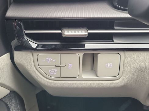 New 2026 Kia Sportage EX FWD image 26
