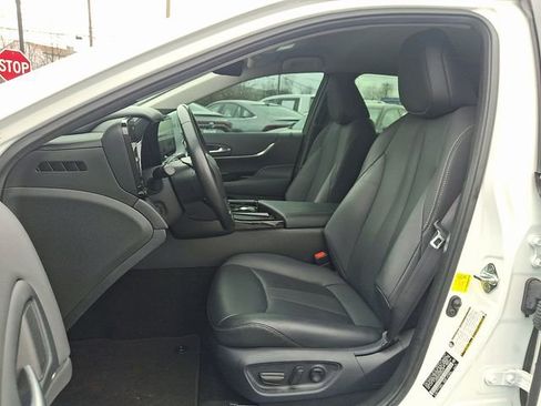 Used 2023 Toyota Mirai w/ Advanced Technology Package RWD image 14