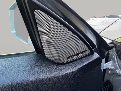 Used 2011 Mercedes-Benz E 350 Cabriolet image 27