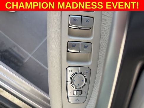 Used 2024 Genesis G70 2.5T w/ Sport Prestige Package image 11