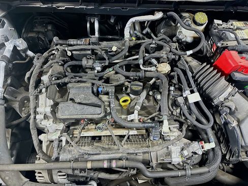 Used 2020 Ford Escape SE image 28