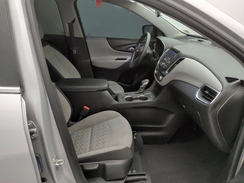 Used 2022 Chevrolet Equinox LT FWD image 21