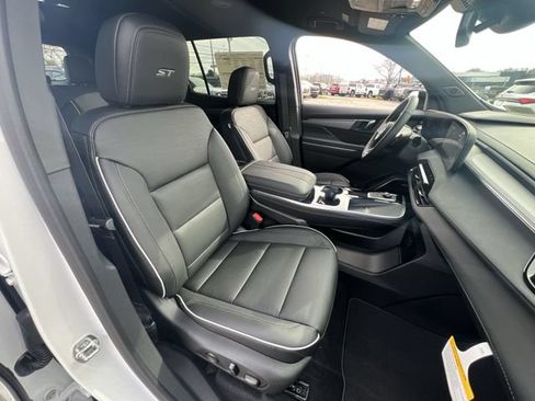 New 2026 Buick Enclave Sport Touring FWD image 11