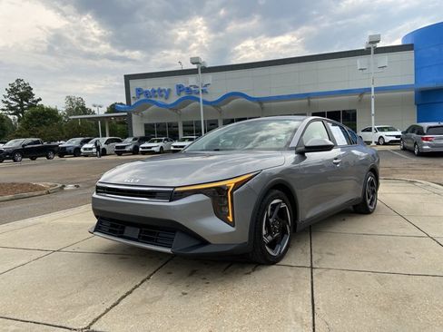 Used 2025 Kia K4 EX FWD image 4