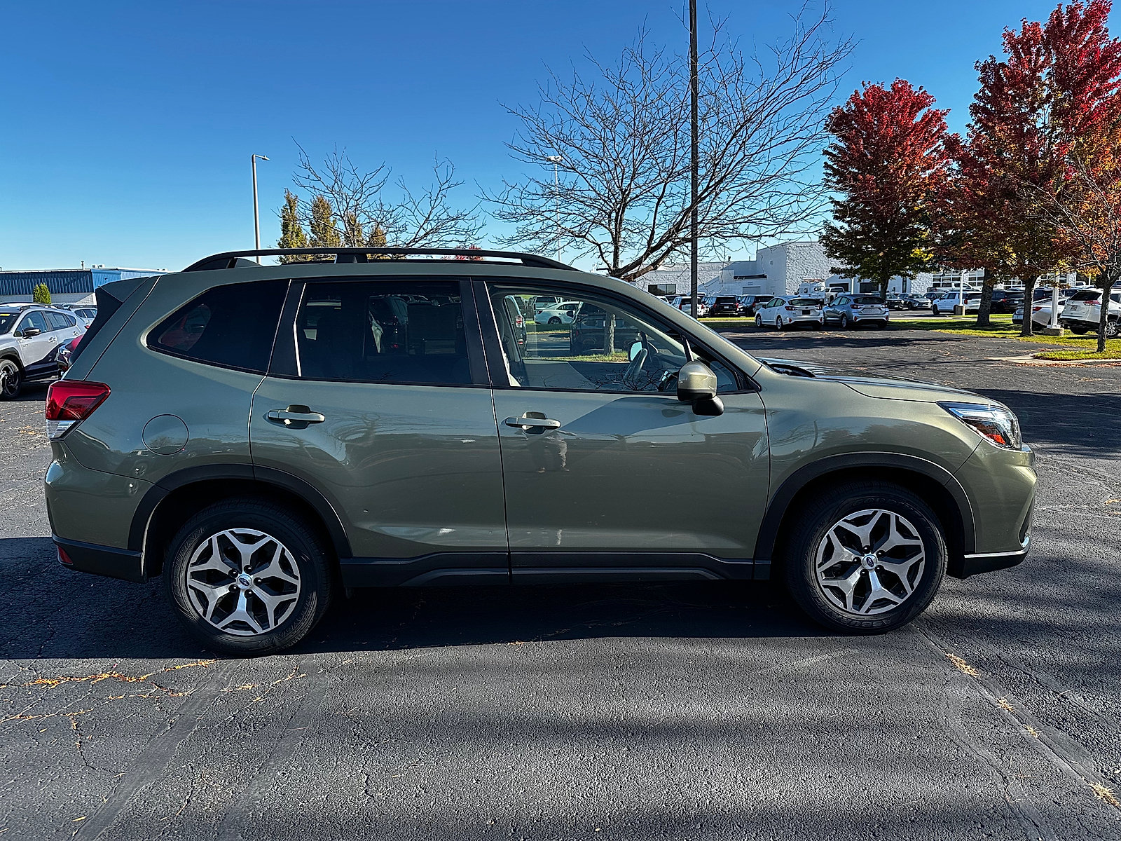 Used 2020 Subaru Forester Premium AWD/4WD image 2