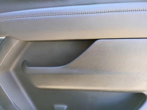 Used 2025 GMC Yukon Denali image 31