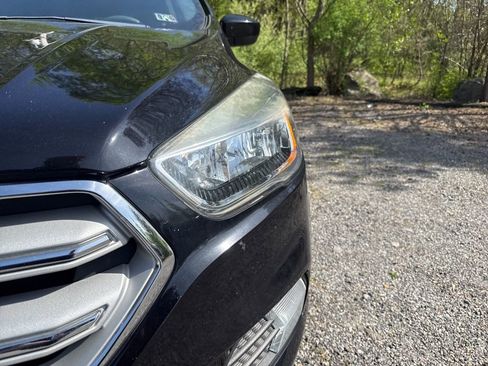 Used 2019 Ford Escape SE AWD/4WD image 3