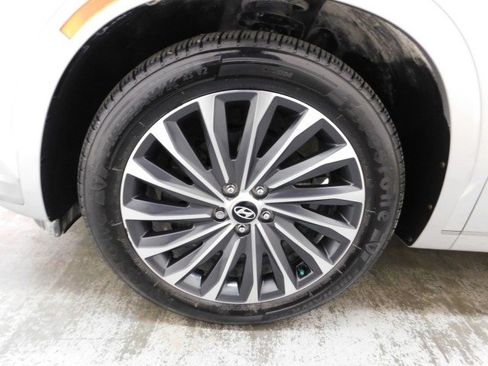 Used 2023 Hyundai Palisade Calligraphy image 8